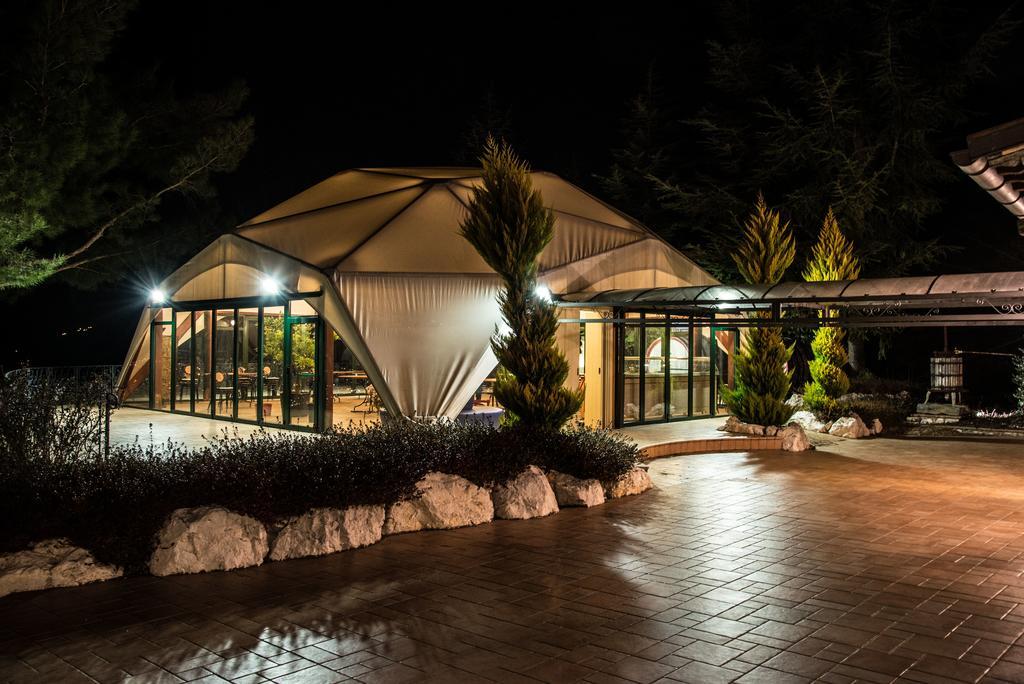 La Castellaia Resort Фабриано Экстерьер фото