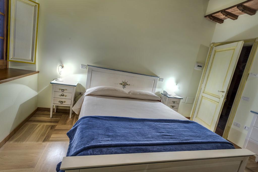 La Castellaia Resort Фабриано Экстерьер фото