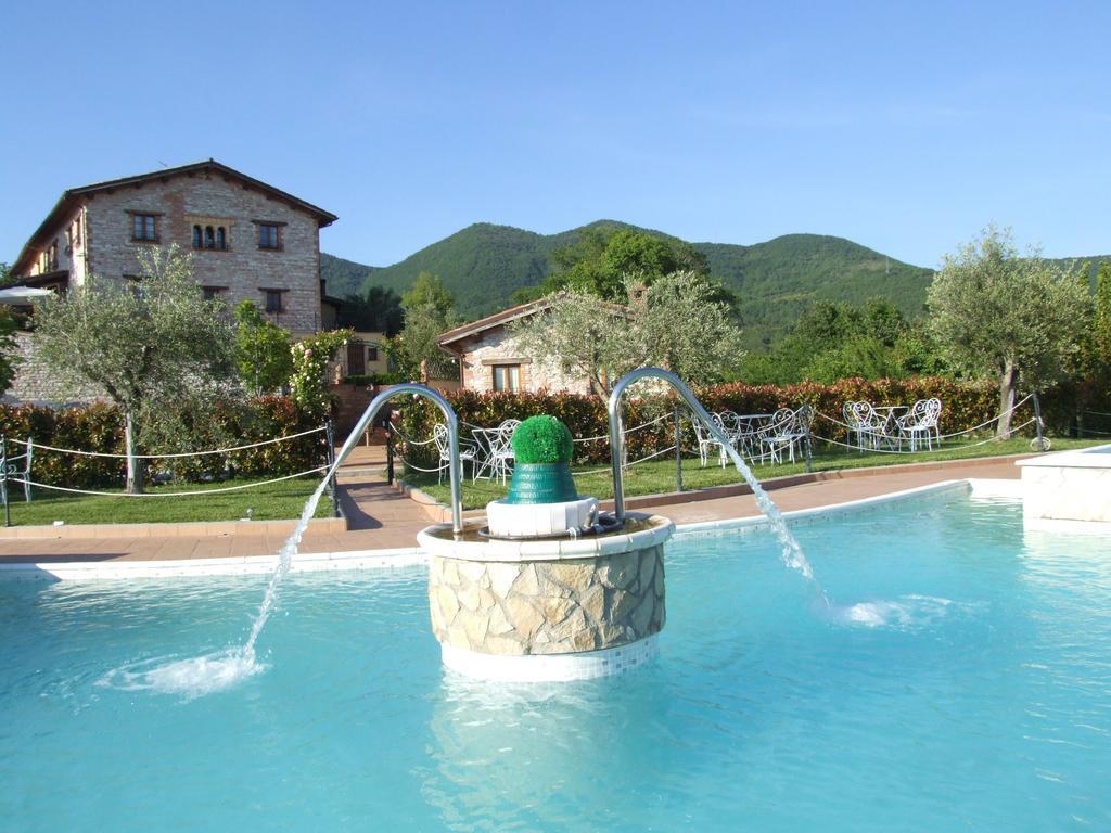 La Castellaia Resort Фабриано Экстерьер фото